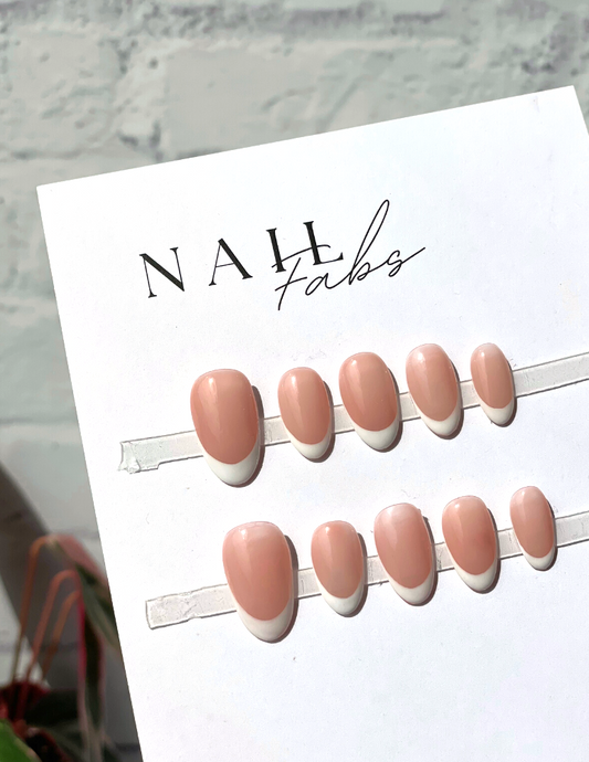 FRENCH PRESS ON NAILS