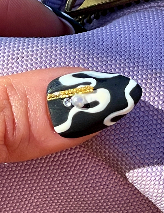 Black-White-Gold-Pearls