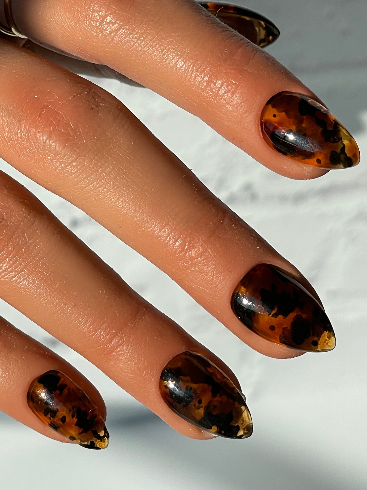 TORTOISESHELL NAILS